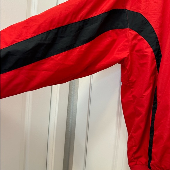 Vintage Nike Team NC State Wolfpack Red Windbreaker Jacket - Picture 10 of 11